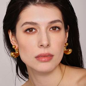 Pendientes de Aro en Forma de C de Acero Inoxidable con Dije de Bola, Chapados en Oro y Plata, Pendientes Gruesos de Moda para Mujeres y Niñas - Product Image 1