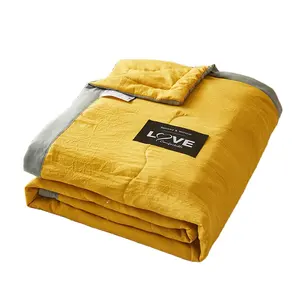 Factory Luxury hot sale High quality fashion comforter hilton duvet quilt for 5 star hotel with carry bag