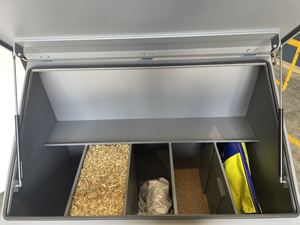 Contenedor de Almacenamiento de Alimento para Animales Ani-Mate de 3 Compartimentos, Fabricación de Chapa Metálica Estampada Galvanizada - Product Image 6