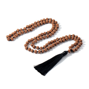 Collier de perles de <span class=keywords><strong>prière</strong></span> fait à la main Perles de bois brun Mala 108 Rudraksha Mala pour la <span class=keywords><strong>méditation</strong></span> - Product Image 6