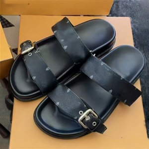 Summer Bestselling 35-46 Luxury Brand Sandals Outdoor Men's Lightweight Plus Size Sandals Women's High Quality <b>Slippers</b> - Product Image 2