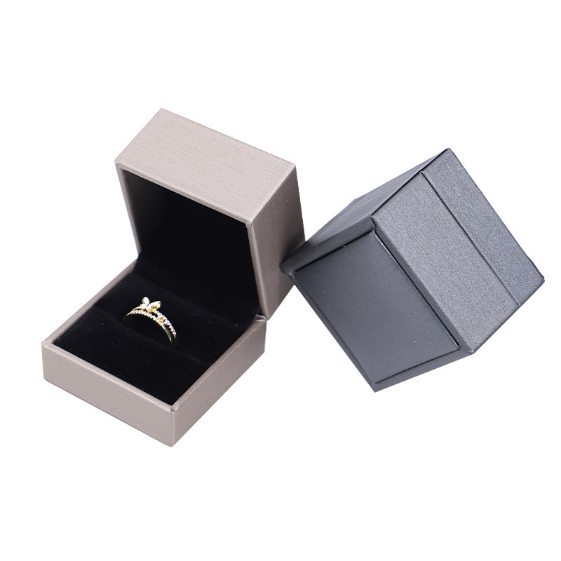 Ring box