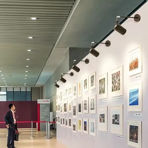 Lámpara de <span class=keywords><strong>pared</strong></span> LED <span class=keywords><strong>extensible</strong></span> moderna con brazo telescópico largo para estudio de dormitorio o iluminación de aplique de salón - Product Image 5