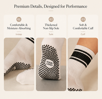 Chaussettes de yoga en coton respirant de haute qualité avec logo personnalisé, chaussettes en coton pour pilates avec grip pour femmes