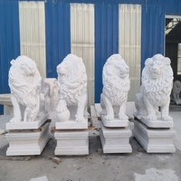 Sculptures d'animaux en pierre naturelle, statues de lions en marbre, fabriquées sur mesure par NORTON pour les jardins, les parcs, les zoos et les espaces publics.