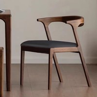 Chaise élégante en bois massif de style mid-century avec dossier en fer pour la maison, le bureau, l'hôtel, la salle à manger, l'appartement