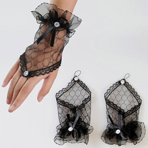 <span class=keywords><strong>Gants</strong></span> de mariage pour femmes <span class=keywords><strong>Gants</strong></span> en dentelle strass sans doigts pour mariées et demoiselles <span class=keywords><strong>d</strong></span>'<span class=keywords><strong>honneur</strong></span> <span class=keywords><strong>Gants</strong></span> en dentelle blanc - Product Image 2