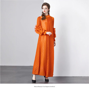Miyake femmes plissé longue robe couleur unie ample minceur drapé effet Style européen américain Niche lumière <span class=keywords><strong>Mature</strong></span> décontracté - Product Image 1