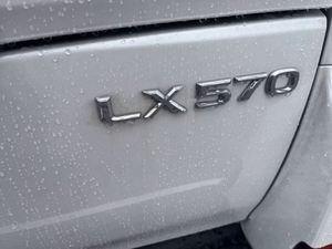 <span class=keywords><strong>Lexus</strong></span> <span class=keywords><strong>LX</strong></span> <span class=keywords><strong>570</strong></span> SUV USADO 2023 Económico - Product Image 2