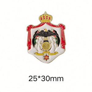 Badges professionnels personnalisés en alliage de zinc émaillé, imprimés UV, avec logo en relief et épingles magnétiques, technique de moulage métallique - Product Image 4