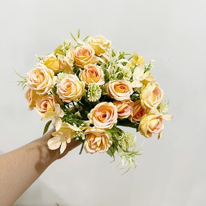 Fiori Artificiali <span class=keywords><strong>Rosa</strong></span> Elsa a Più Teste, Oggetto di Scena, Decorazione per Ufficio Casa Matrimonio, Celebrazione Festiva - Product Image 3