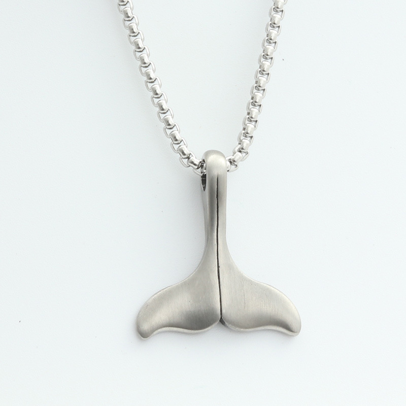 Pendentif sablé [avec chaîne de perles carrées de 3,0*60 cm]