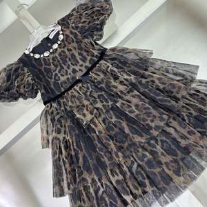 Nuevo Conjunto de Vestido y Falda de Gasa con Estampado de Dibujos Animados de Lujo para Niñas, Estilo Casual con Cuello Redondo - Product Image 3