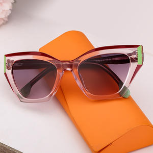 Lunettes de soleil œil de chat de style européen pour femmes, monture noire, lentille en PC, protection UV400, design quadrilatéral, Rx5739 - Product Image 2