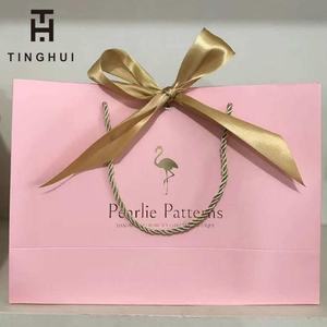 Bolsas de Regalo de Cartón para Ropa de Lujo, Bolsas de Papel Negras con Logotipo Personalizado, Bolsas de Papel para Compras - Product Image 1