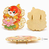 Pin Enamel Ikan Koi Keberuntungan Kustom Berlapis Emas Gaya Cina, Bros Ikan Mas untuk Tas Jinjing, Hadiah, Pin Kerah, Lencana