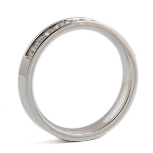 Bague en acier argenté et or 4MM sertie de zircons pavés, bijou unisexe pour usage quotidien - Product Image 3
