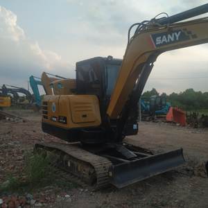 Excavadora de 7 toneladas SANY 60C Pro usada más vendida SY75C/SY95C Excavadoras de orugas pequeñas XE200DA Amarillo Listo para enviar Construcción - Product Image 3