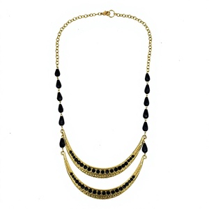 Collier unisexe plaqué or fait main, style bohème, multicouche, avec perles d'imitation roses en forme de boule - Product Image 3