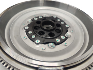 Volant <span class=keywords><strong>double</strong></span> haute qualité DQ500 pour transmission à <span class=keywords><strong>double</strong></span> <span class=keywords><strong>embrayage</strong></span> humide 7 vitesses Volkswagen Audi A4 A5 A6 A7 Q5 - Product Image 3