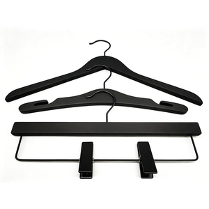 <span class=keywords><strong>Set</strong></span> di Appendiabiti in Legno Massello Nero per Armadio e <span class=keywords><strong>Bagno</strong></span>, per Abiti, Cappotti e Pantaloni, con Gancio Girevole a 360 Gradi e Finitura Opaca Antiscivolo - Product Image 1