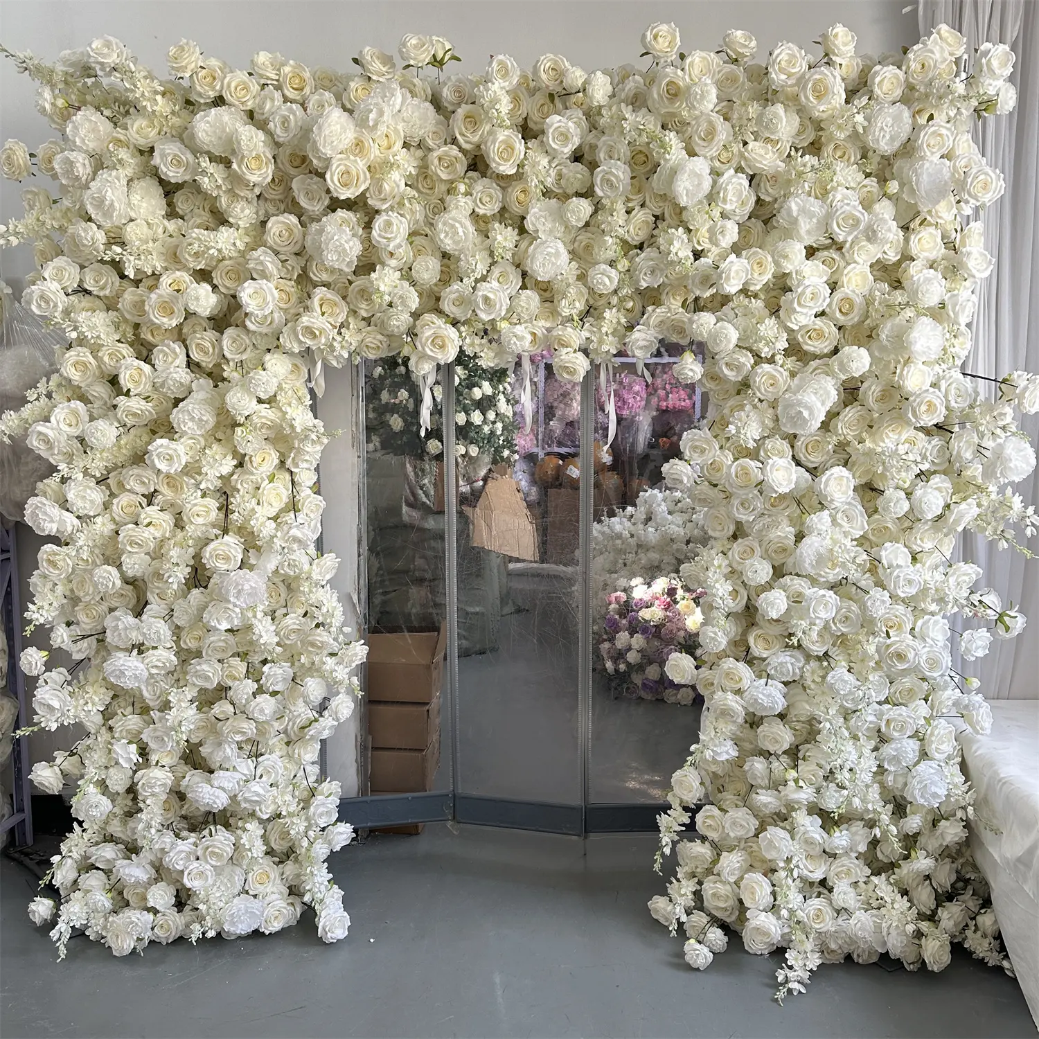 IFG grosir panel bunga Gulung Ke atas pernikahan gading, ukuran 2.5M x 2.5M lengkungan bunga dinding