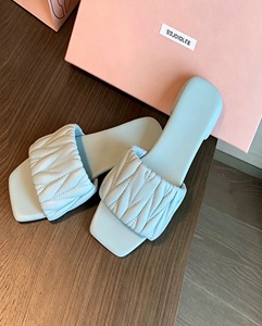 Sandalias Planas con Punta Cuadrada y Diseño Fruncido para Mujer, Pantuflas de Moda, Sandalias de Playa Casuales de Verano con Suela Suave y Cómoda para Damas - Product Image 2