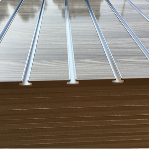 Tablas de MDF Ranuradas de 18 mm con Acabado Brillante y Lámina de Madera, Resistentes a la Humedad, con Melamina E0, para Decoración de Paredes - Product Image 1