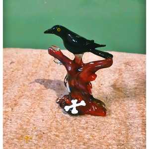 Miniatura de Pájaro de Cristal de Murano Hecha a Mano sobre Base de Árbol Roja, Tema Animal, Adorno Navideño - Product Image 6