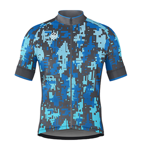 Vêtements de sport et d'extérieur - Product Image 1