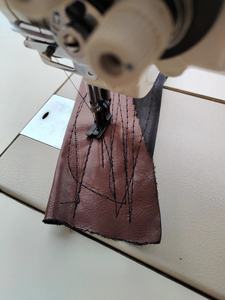 WALKING FOOT usado <span class=keywords><strong>YUKI</strong></span> 1541 pespunte alimentador superior e inferior máquina de coser para materiales pesados hilos de nailon - Product Image 3