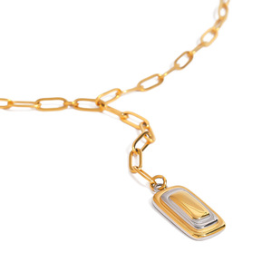 Collier pendentif géométrique en acier inoxydable doré Yueli avec chaîne trombone et motif étoile - Product Image 5