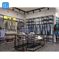 Étagères Gondoles en Bois de Haute Qualité pour Boutiques – Aménagement de Magasins de Vêtements