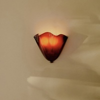 Applique murale LED en fer de style italien de luxe léger, design français moderne et simple, avec abat-jour en verre et interrupteur mural, pour couloir et salon