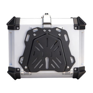 ארגז אחורי לאופנוע 45 ליטר מסגסוגת אלומיניום פרימיום, עמיד וניתן לנעילה, לאחסון, לרכיבה על אופנוע/קטנוע, טיולים ופעילויות חוץ - Product Image 3