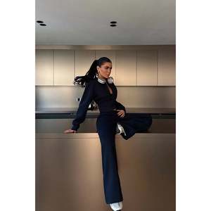 Ensemble de survêtement bleu marine Doutzen Plus à capuche, confortable, coupe-vent, respirant, en nylon, pour le jogging hivernal, taille XL, logo imprimé - Product Image 2