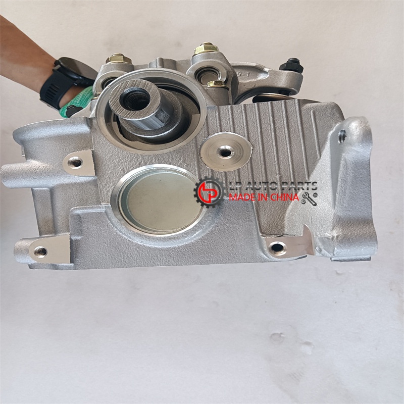 8-97023-674-0 Aluminum Alloy Engine 4ZE1 Cylinder Head for Isuzu