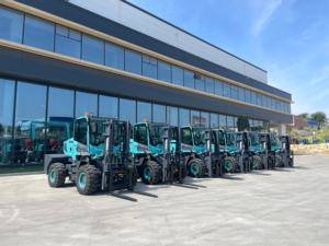 <span class=keywords><strong>Montacargas</strong></span> 4x4 de 3.5 Toneladas con Cabrestante |   Operaciones de Remolque y Recuperación 3T - Product Image 2