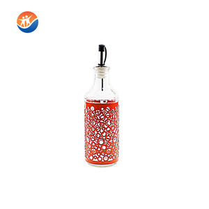 Botellas de vidrio vacías con diseño de hierro repujado para aceite y vinagre/salero y pimentero - Product Image 5