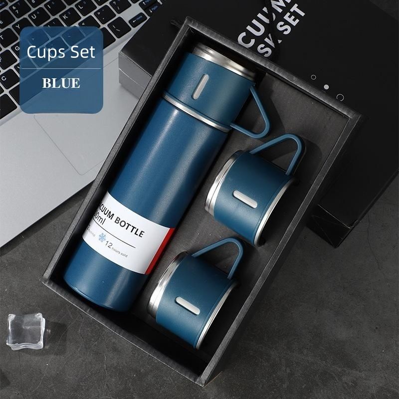 Set di tazze-blu