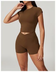 Ensemble de yoga 2 pièces pour femme, taille élastique, séchage rapide, respirant, extensible dans les quatre sens, t-shirt et short de cycliste à manches courtes pour la salle de sport - Product Image 2