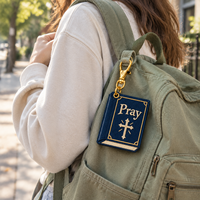Breloque de sac brodée personnalisée en forme de livre chrétien, croix de la foi, porte-clés de prière pour sacs à main, sacs à dos, sacs fourre-tout, cadeaux religieux