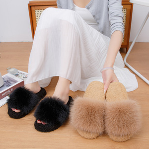 Nouvelles pantoufles en PVC, pantoufles d'intérieur pour femmes, pantoufles en peluche, pantoufles tendance, pantoufles chaudes de haute qualité - Product Image 1