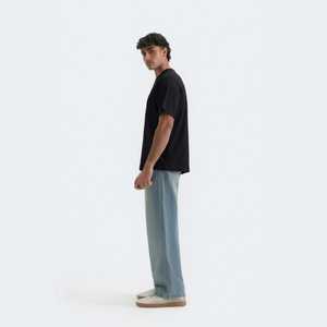 เสื้อยืดโอเวอร์ไซส์สีดำสำหรับผู้ชาย แขนสั้น คอกลม ผ้าเจอร์ซีย์คอตตอน 100% น้ำหนัก 240 กรัม ทรงปกติ ยาวปกติ เป็นมิตรกับสิ่งแวดล้อม - Product Image 3