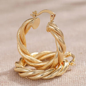 Orecchini Anubac Golden Hoop, Placcati in Oro 22k, Design Intrecciato, Gioielli di Lusso da Donna per Uso Quotidiano E4415 - Product Image 4