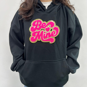 Seri Valentines besar tambal Chenille Patch Be Mine kustom payet besi pada huruf Patch untuk pakaian - Product Image 3