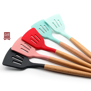 ชุดเครื่องครัวซิลิโคนแบบมีช่องสำหรับใช้ในครัวเครื่องครัวเกรดอาหารทนทาน - Product Image 4