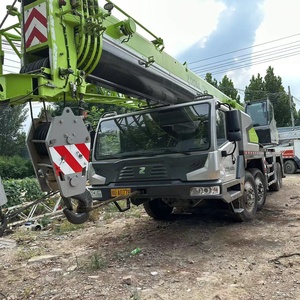 Grúa sobre Camión Zoomlion de 70 Toneladas con Motor, Peso Total de 46000 kg, Equipo de Construcción Usado - Product Image 6