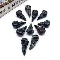 Vente en gros : Tête d'oiseau en obsidienne naturelle de 4 cm, sculptée en forme de corbeau, artisanat en cristal poli, tête d'oiseau Yooperlite pour la guérison et la décoration