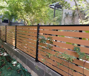 Recinzione in Legno Plastico Impermeabile 1,8m*1,8m per Villa, Cortile e Terrazza con Istruzioni di Installazione, <span class=keywords><strong>Cancelli</strong></span> e Recinzioni - Product Image 5